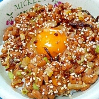 納豆の食べ方-生玉子＆錦松梅♪